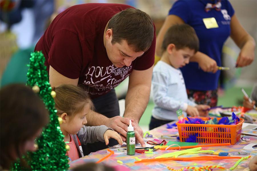 Не пропустите детский мастер-класс «Новогодняя открытка» в «Меге»!