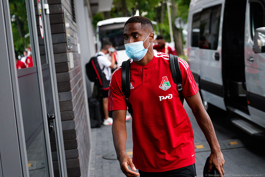 Суперкубок надежды: команды «Локомотив» и «Зенит» прибыли в Калининград (фото)