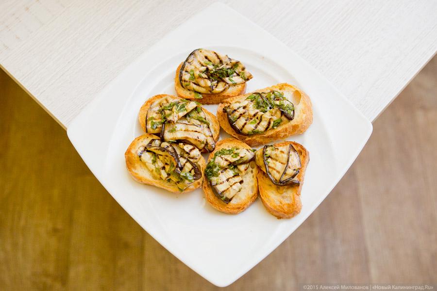  Нагруженные вилки: тапасы и пряная груша на «Открытой кухне»