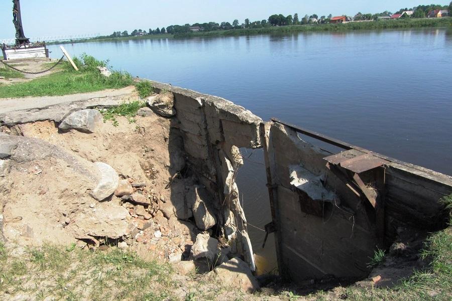 Власти Советска о провалившейся набережной: «Мы не можем  ничего сделать»
