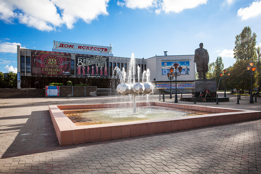 Горвласти меняют сметы ремонта Дома искусств, отказываясь от импортных материалов