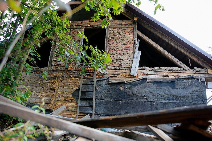 В Калининграде сироте выделили непригодную для жилья квартиру, требующую капремонта