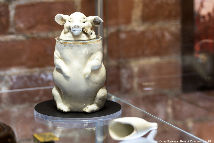 «За крепостной стеной»: Музей янтаря открыл экспозицию в пороховом погребе (фото)