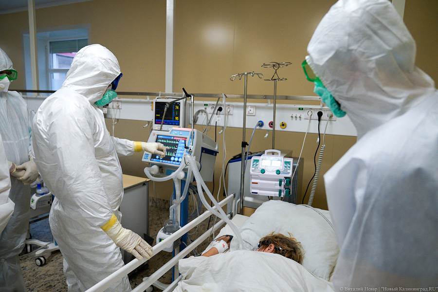 «Коронавирусный» визит: в Калининграде с проверкой побывал глава Минздрава