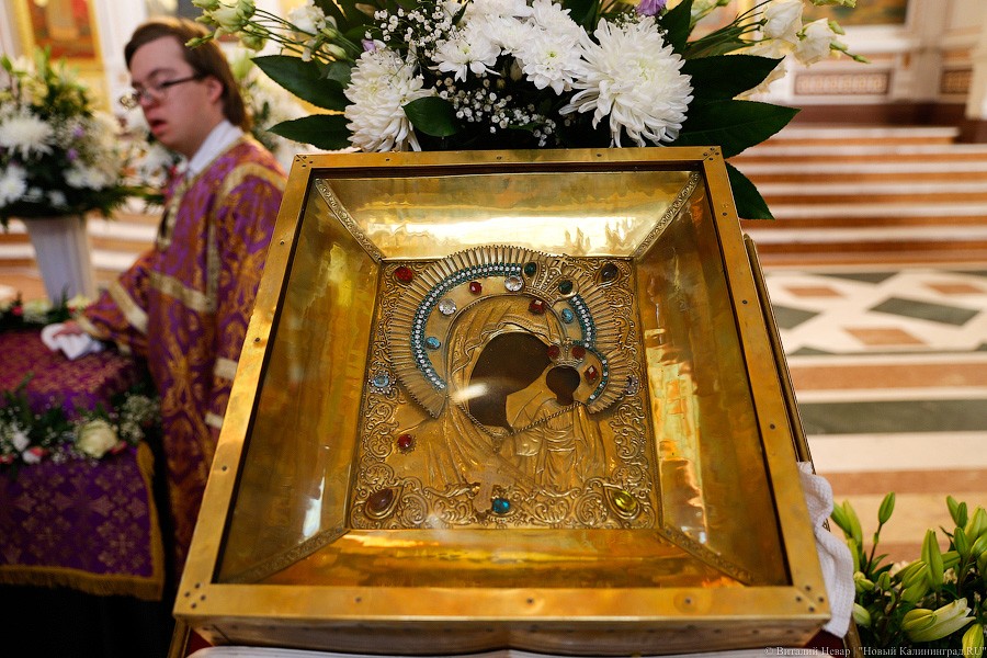 От психбольницы до лавры: в Калининград привезли православные реликвии (фото)
