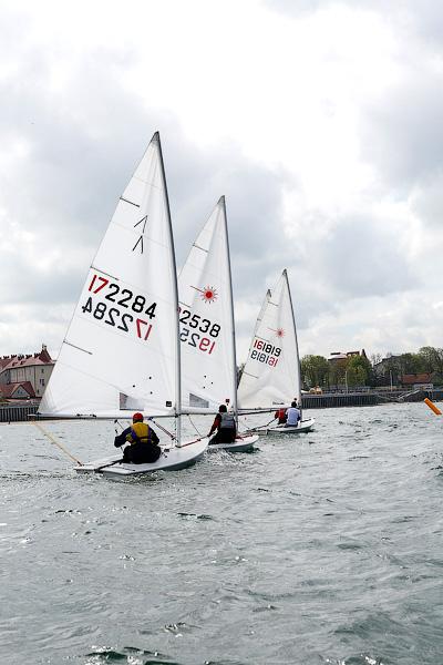 Паруса памяти: фоторепортаж с регаты, посвященной Дню Победы