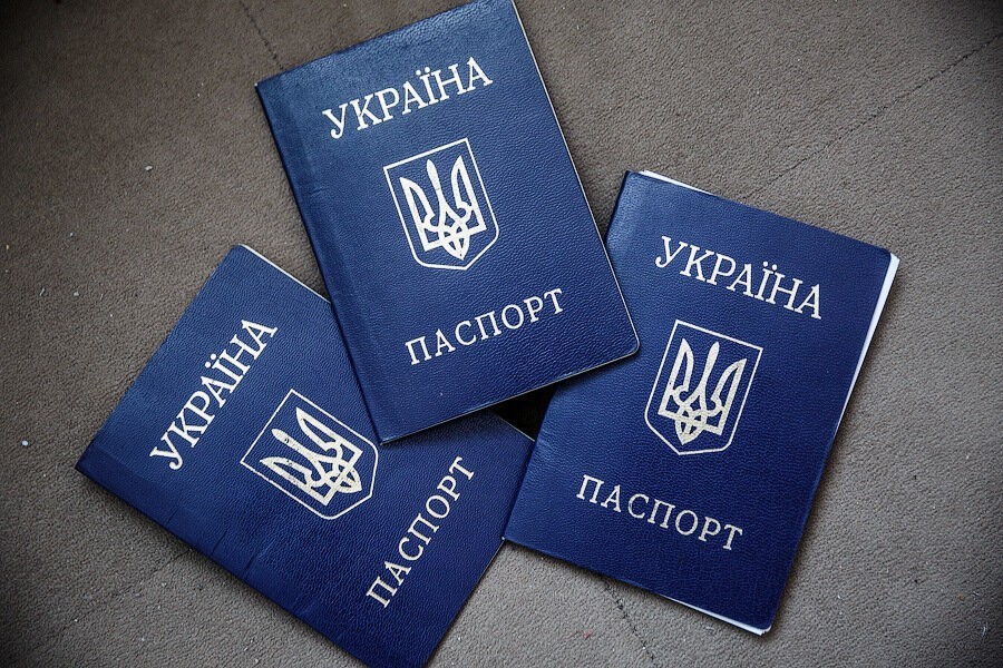 С 1 марта украинцам необходим загранпаспорт для въезда в Россию