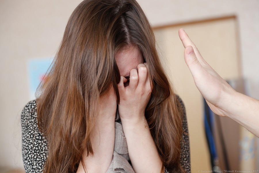 В Храброво гостья сломала руку хозяйке в ходе ссоры и попала под статью