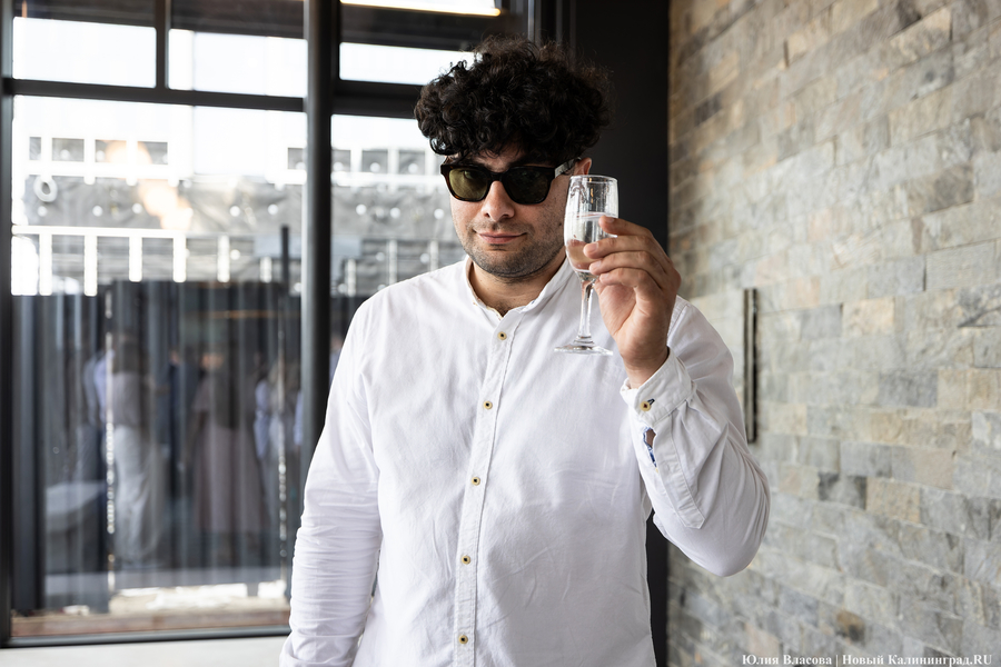 Семь кранов минеральной воды: на променаде в Светлогорске открыли бювет (фото)