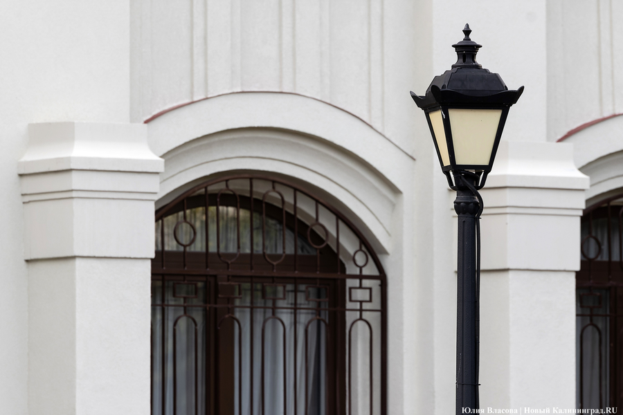 Комедия и трагедия: в Калининграде отремонтировали фасад Историко-художественного музея (фото)