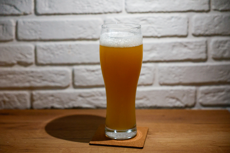 «Пивняки» открываются стихийно: облвласти предлагают ввести лицензии на торговлю пивом