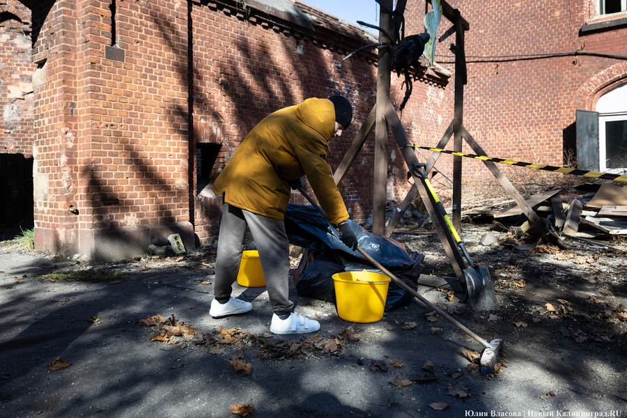 «Начало новой жизни»: в Астрономическом бастионе прошёл субботник (фото)
