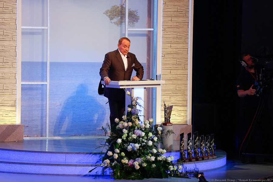 «И табло сорвало с петель»: как прошёл «Голосящий КиВиН» в «Янтарь-холле»