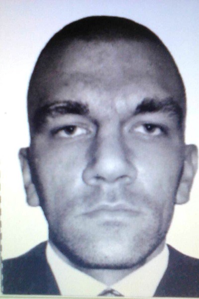 Полиция просит помочь с розыском вора-домушника (фото)