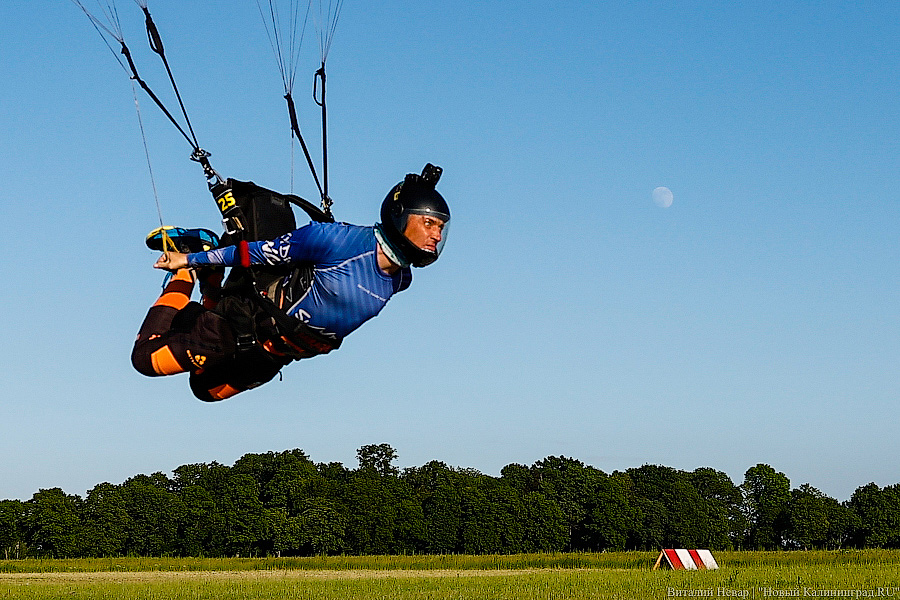 Люди как птицы: под Калининградом прошел этап Кубка России по купольному пилотированию (фото)