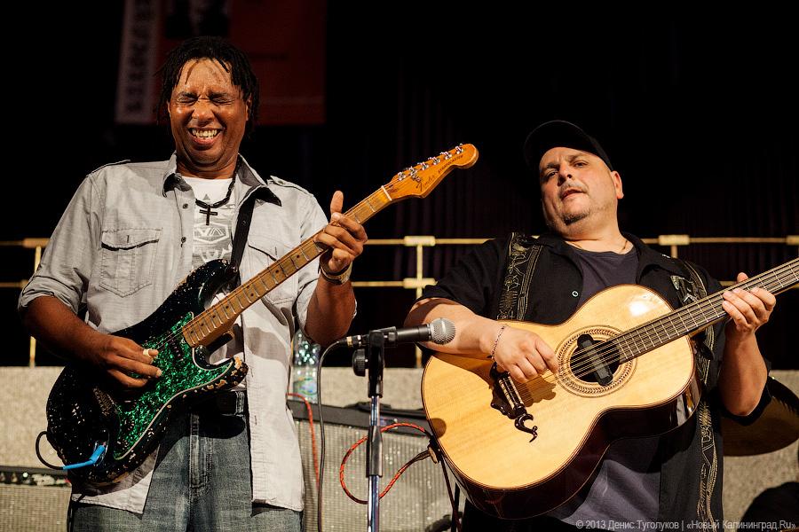 Техасские маньяки: в Калининграде выступили обладатели Грэмми Los Texmaniacs