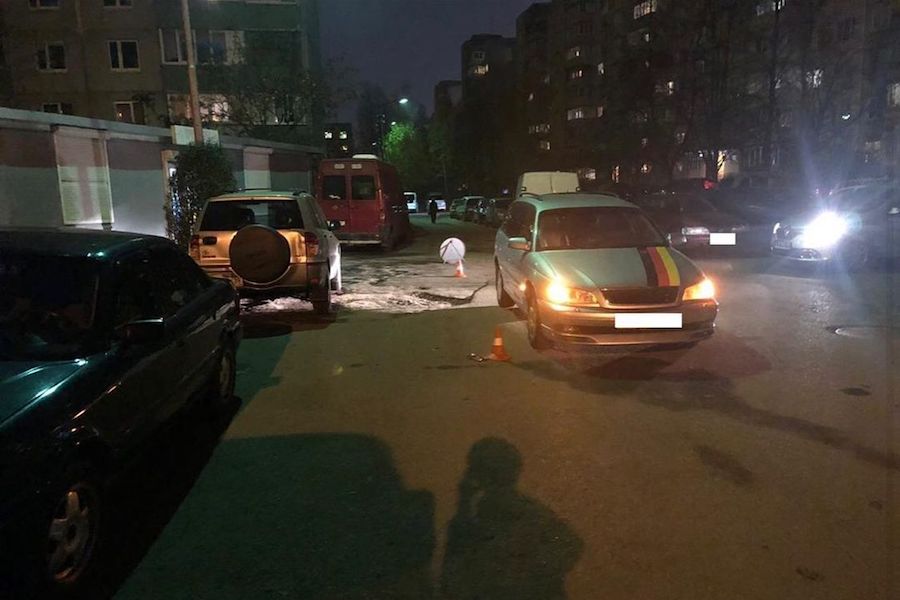 В Калининграде сбили 9-летнего мальчика, который внезапно вышел на дорогу (фото)
