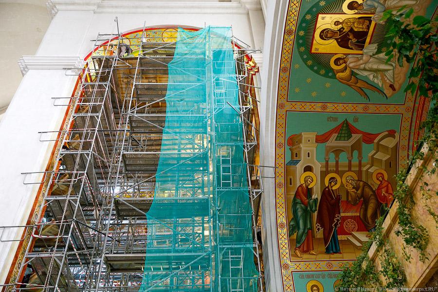 Священные сюжеты: завершается роспись Кафедрального собора в Калининграде