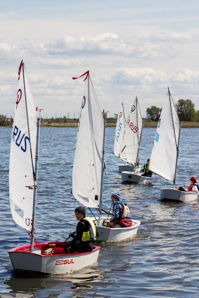 Парус, спорт, май: калининградские яхтсмены открыли сезон
