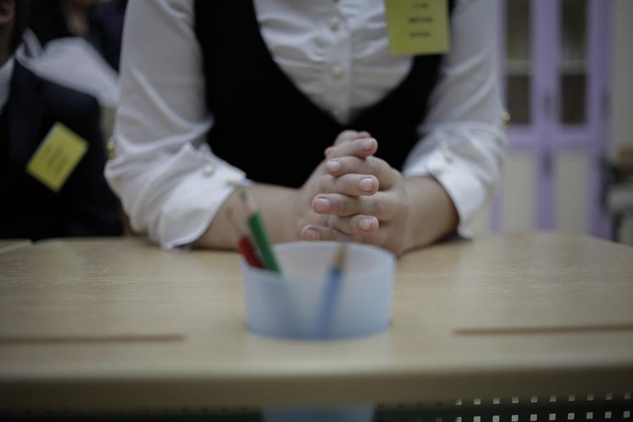 Как и все другие дети: Вика Петрова спустя 4 года после комы пошла в 1-й класс