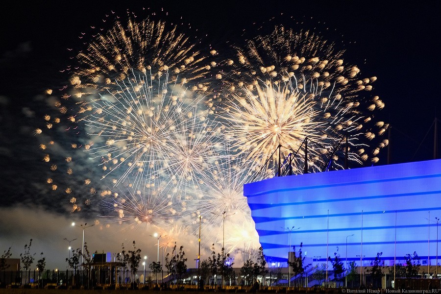 В Калининграде стартовал чемпионат фейерверков. Показываем, как это было (фото)