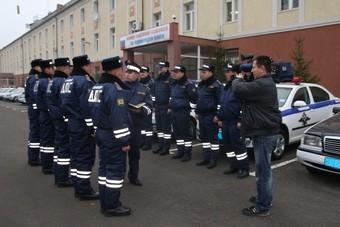 Калининградских сотрудников ГИБДД переодели в форму от Юдашкина