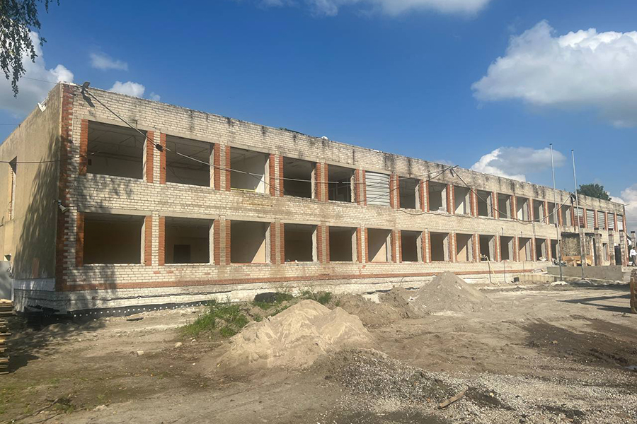 Власти ищут нового подрядчика для затянувшегося капремонта школы в Балтийске