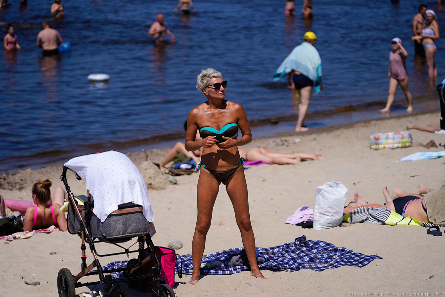 Тесные контакты: пляжи области в жаркие выходные были забиты туристами (фото)