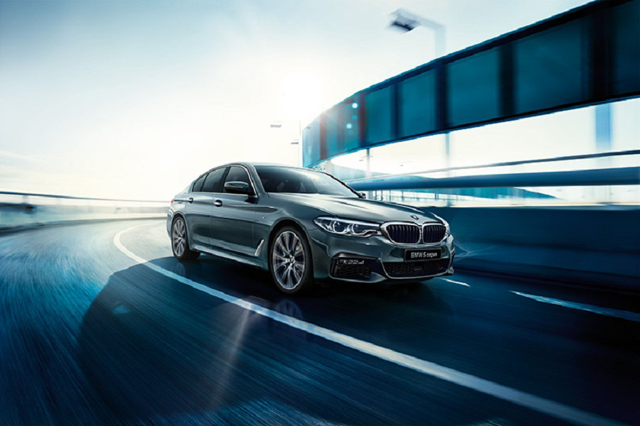 Познакомьтесь с новым BMW 5 серии в «Рус Моторс»
