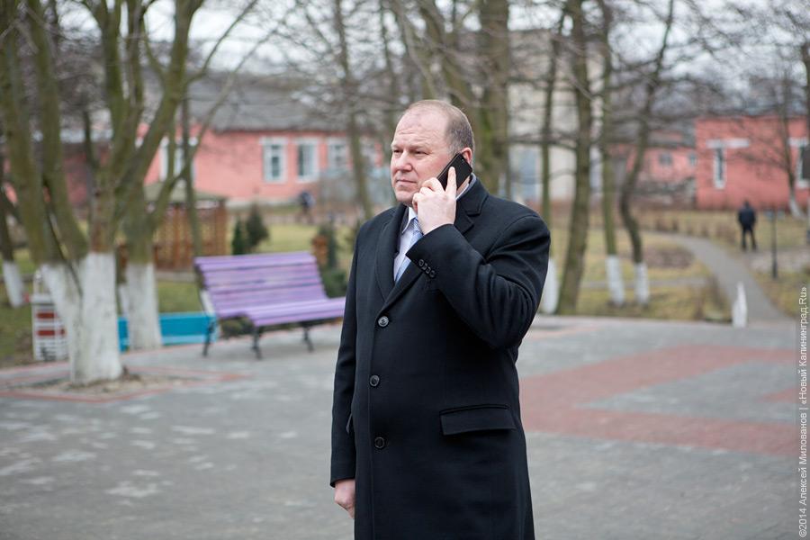 «Это кидалово!»: как Николай Цуканов в Пионерском новую власть насаждал