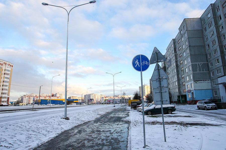 Плохо попросил: несмотря на просьбы мэра, расширение дорог на Сельме закончить не успели