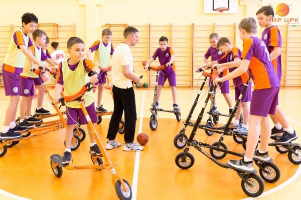 Открыт набор детей с 3 до 17 лет на секцию «СамокаТри», худкатание, трибол