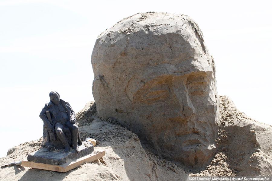 «Замок из песка»: фоторепортаж с фестиваля песчаных скульптур