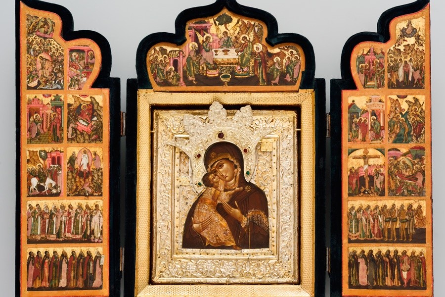 В Калининград привезут 30 кг драгоценных изделий из Музеев Московского Кремля