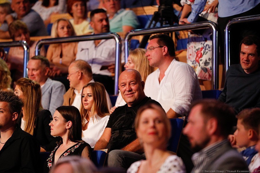 Rauschen girls: о чём шутили на «Голосящем КиВиНе» в Светлогорске (фото)