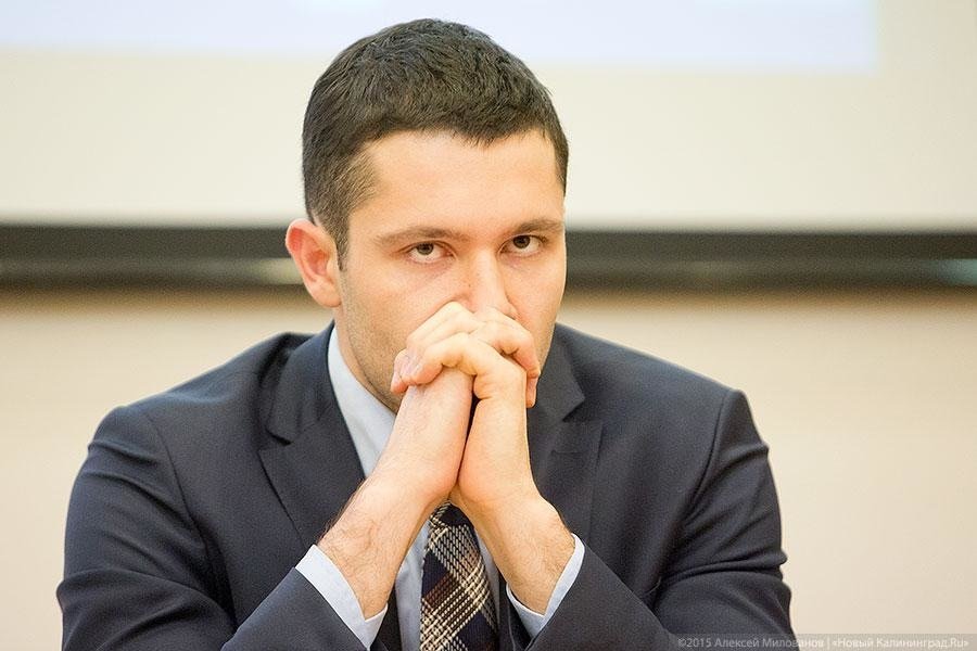Алиханов предложил приставам услуги «Безопасного города» в поисках машин должников