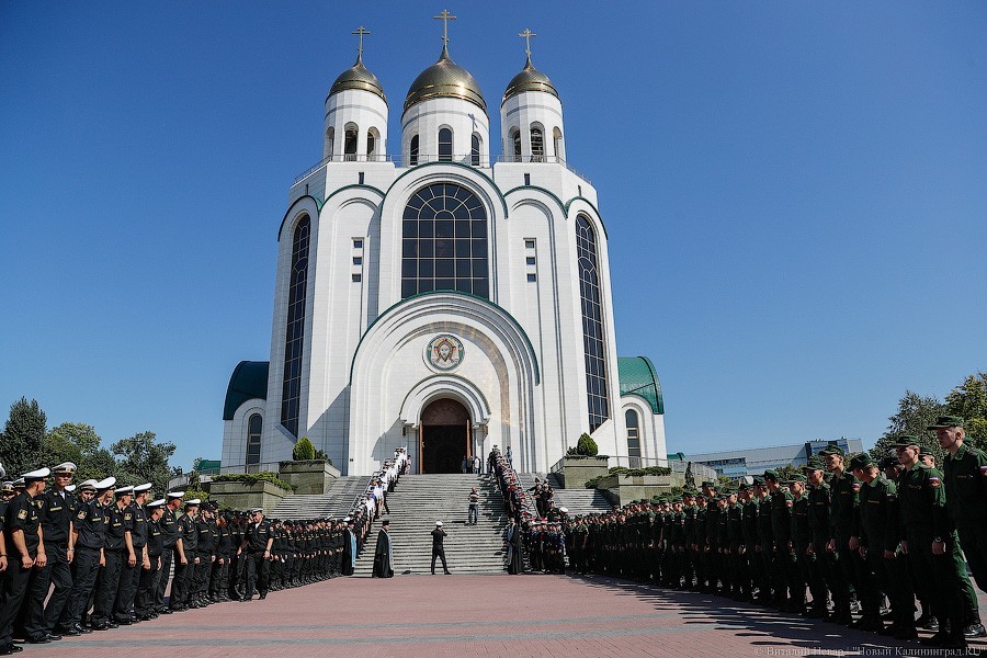 Образ апостола: в храм Христа Спасителя привезли главную икону ВМФ (фото)