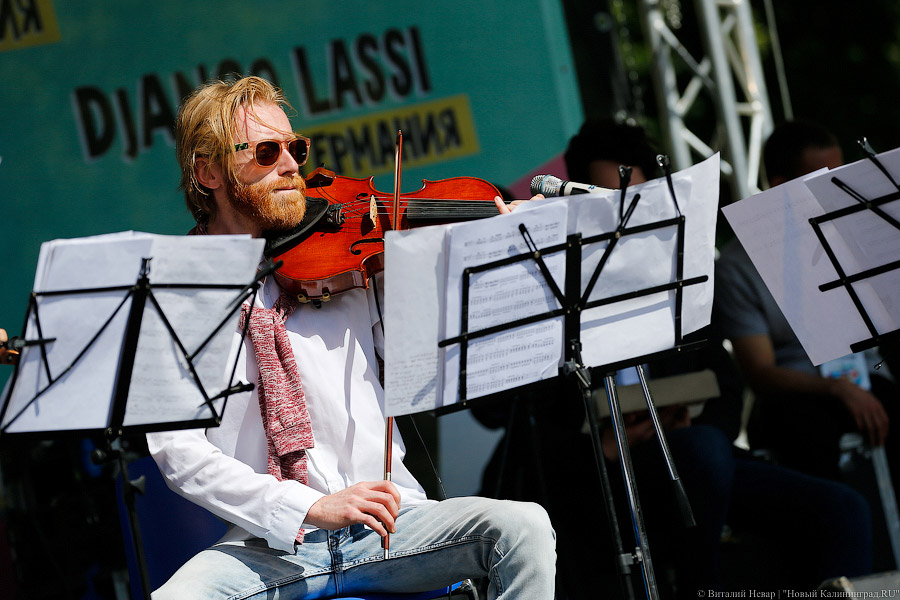 Одним джазом: как калининградцы слушали и танцевали на «Джаз-фонтане»