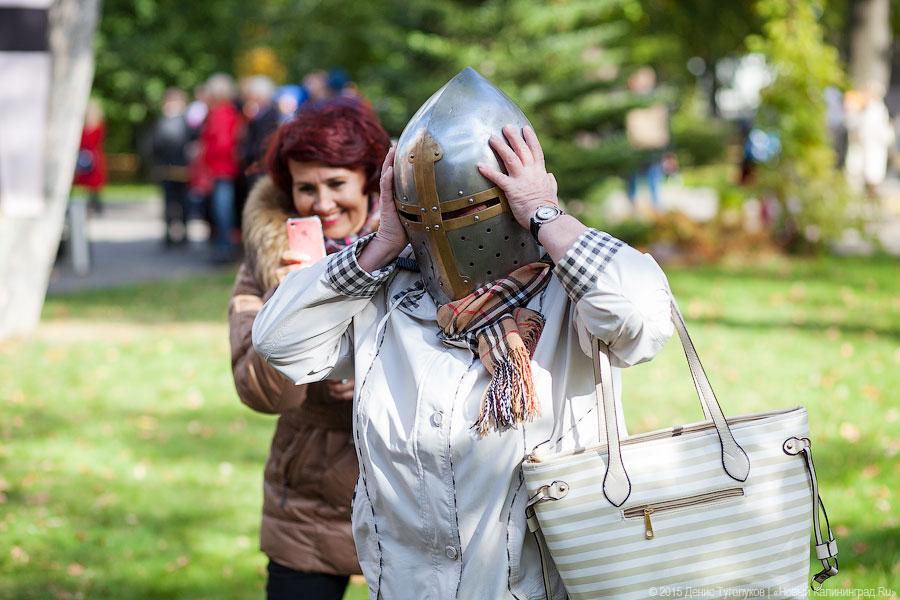 С огоньком и танцами: в Калининграде прошел Фестиваль средневековой культуры