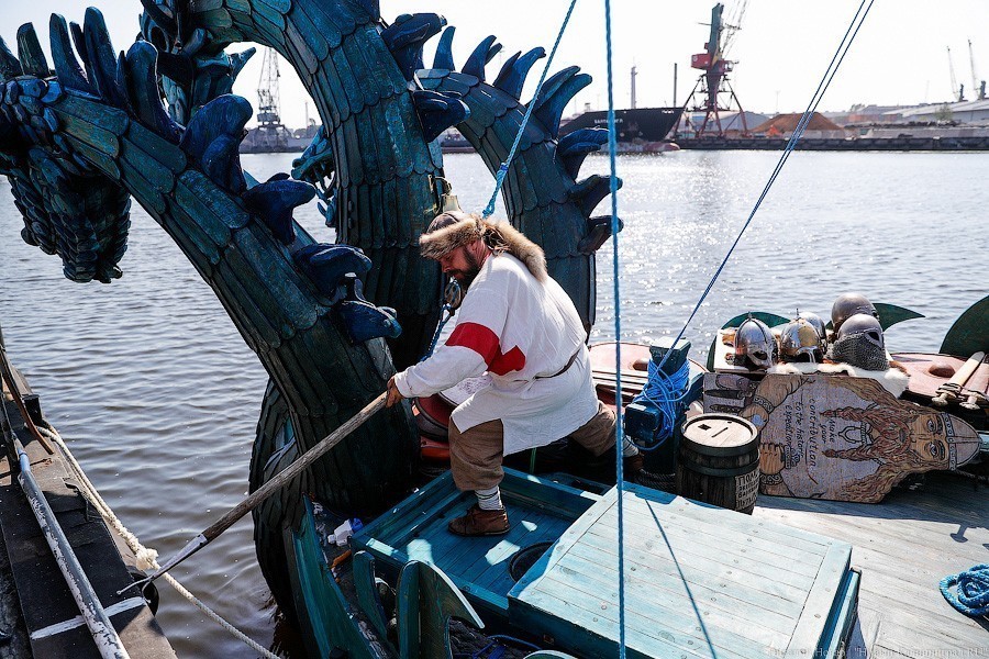В Калининград пришел «Змей Горыныч». Мы побывали в его «чреве» (фото) (видео)