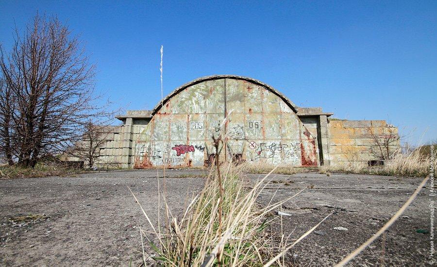 "Пустые дома: аэродром под Южным": фотопроект "Нового Калининграда.Ru"