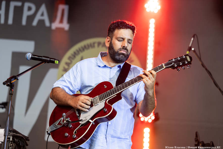 Гости из Северной Пальмиры и Мур: как прошёл второй день «Калининград Сити Джаза»