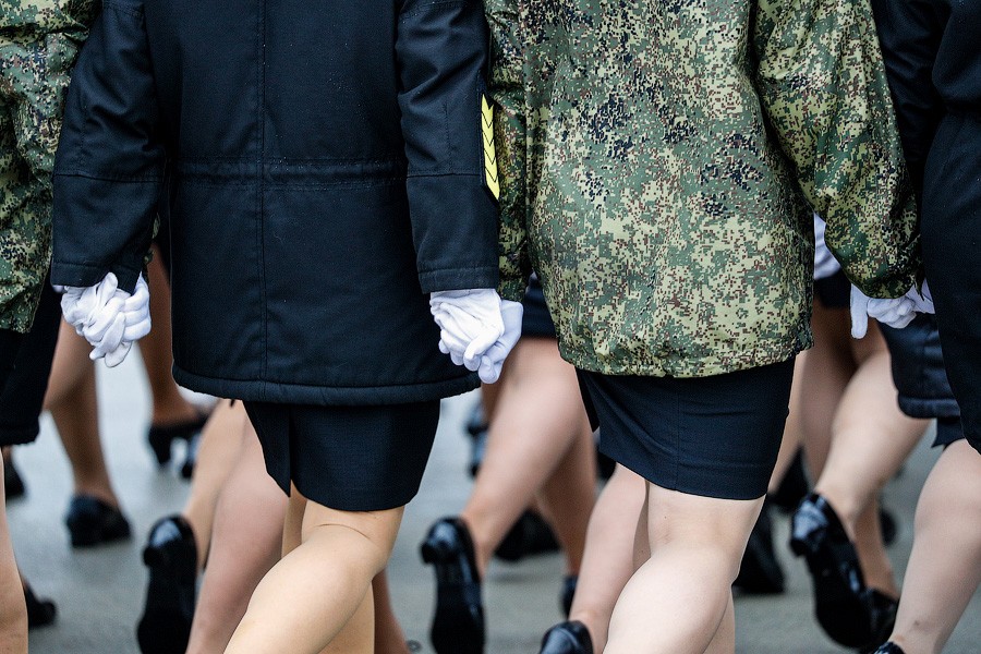 Коронавирусная репетиция: как пешие расчеты готовились к параду в Чкаловске