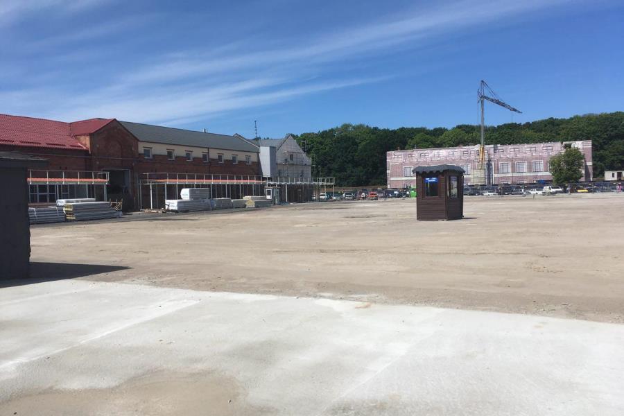 Подковы и мундштуки: на месте промтоварного рынка в Калининграде начались раскопки