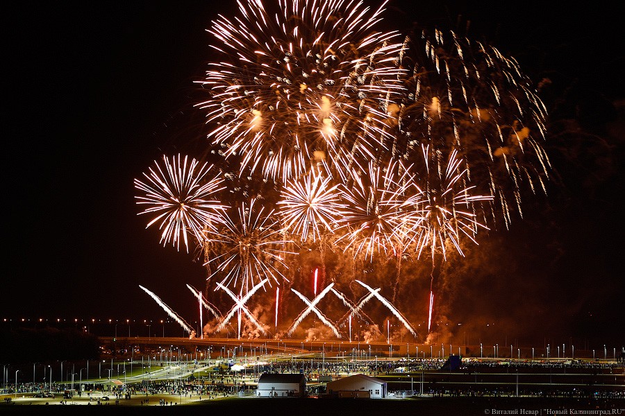 Прежние проблемы на новом месте: в Калининграде начался чемпионат фейерверков