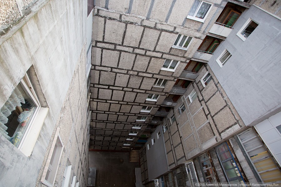 Эксперт: власти могут потребовать от жильцов снести аварийный дом на Московском