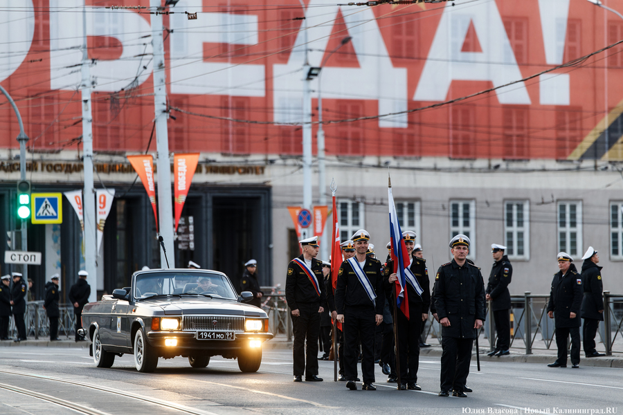Другой формат по всей стране: в Калининграде прошла ночная репетиция парада Победы (фото)