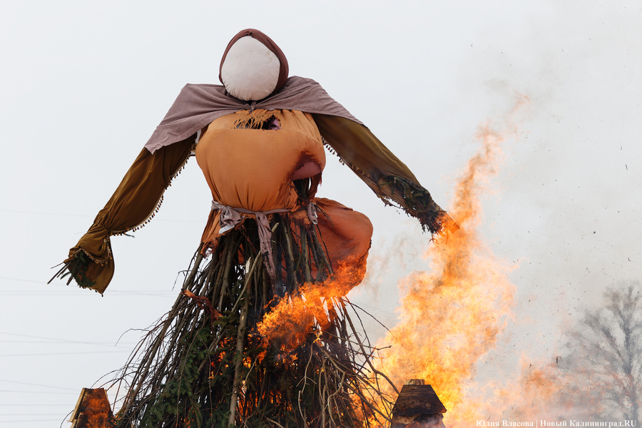 Блины, пляски и «самое большое» чучело: как отпраздновали Масленицу в «Каупе» (фото)