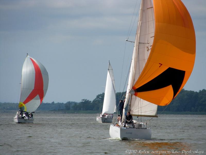 «Кубок ветеранов»: фоторепортаж с парусной регаты