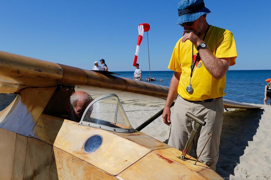 Мчатся самолёты ниже облаков: как прошёл День полётов на Куршской косе
